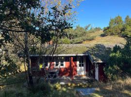 Log Cabin On Fan&oslash; Near Beach And Nature，位于凡岛的带停车场的酒店