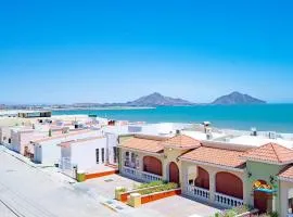 Beautiful ocean view, Jerry`s condo 3