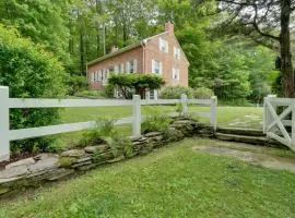 Sky Parlor Farm on 480 Acres with Fire Pit!