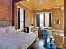 Walk to Courthouse Sq! Loft-Style Marshall Studio