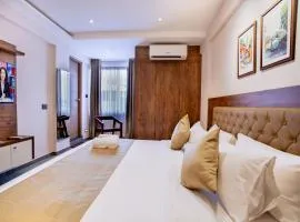 Seaking Suites
