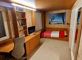 Single Room In Very Quiet & Cosy House With Garden，位于迪本多夫的酒店