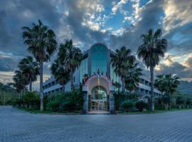 Kemer Grand Viking Resort Hotel All-Inclusive，位于凯麦尔的酒店