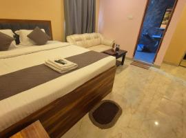 Hotel Plaza，位于Chunchura的酒店