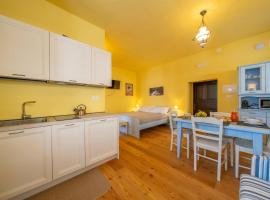 GuestHost - Antica Ferrovia Apartments Tarvisio，位于塔尔维西奥的酒店