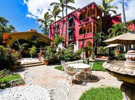 Collection O Casa Bella Hotel Boutique, Cabo San Lucas，位于卡波圣卢卡斯的带泳池的酒店