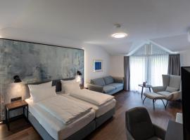 黑尔茨酒店，位于莱茵河畔凯尔的酒店