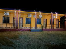 Hotel Vedansh，位于马尔万的酒店