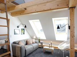 KönigsSCHLAF No7 - Dachwohnung mit Galerie im Herzen von Konstanz，位于康斯坦茨的酒店