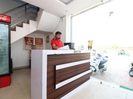 Hotel Four Season Inn，位于Sikandra的酒店