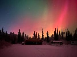 Northern Lights Getaway!，位于North Pole的酒店