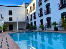 Hotel María del Carmen，位于加尔潘的酒店