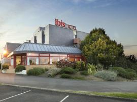 宜必思圣布里克菲尼亚克酒店，位于Yffiniac的酒店