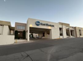 贝斯特韦斯特康布莱夸乌特莫克酒店，位于Cuauhtémoc的酒店