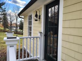 Pomfret Cottage，位于Pomfret的酒店