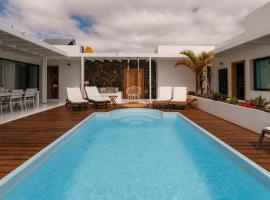 Villa Shepherd Lajares - LUXURY VILLA FUERTEVENTURA，位于拉哈雷斯的酒店
