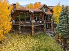 Luxury Telluride Retreat Hot Tub and Mountain View