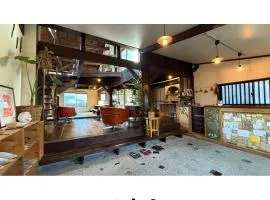 YOMOGI GUESTHOUSE