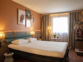 宜必思高尔夫圣特洛佩兹酒店，位于孔格林的宜必思酒店