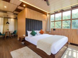 The Homely Homestay Near Pacific Mall Dehradun，位于德拉敦的酒店