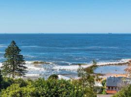 Point View - 'amazing Views =& Location='，位于阿沃卡海滩的酒店