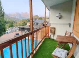 Apartamento con maravillosas vistas al lado de la estación