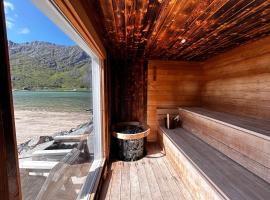 Casa Lofoten Quiet Privat Sauna at Ramberg Kvalvika Reine，位于拉姆贝格的酒店
