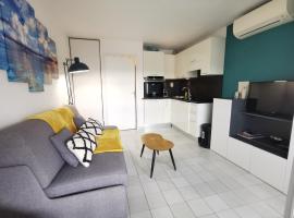 Studio Ciel d'Azur - 4 pers - Fréjus Plage - Tout à pied，位于弗雷瑞斯的酒店