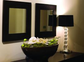 ------，位于陶朗加的酒店