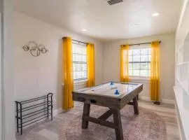 Entire Home with Air Hockey and Firepit
