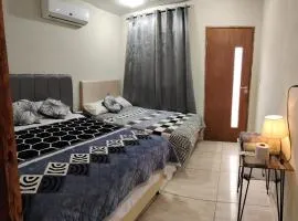 Mi Hábitat Dormitorios con Sala Cocina Comedor y Quincho