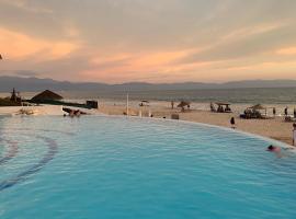 Puerto Vallarta Del Canto Luxury，位于布塞里亚斯的酒店
