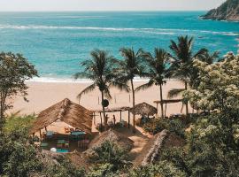 Hotel Bahía de la Luna，位于Arroyo Cruz的酒店