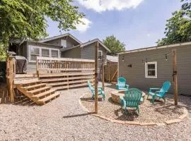 Owen Bungalow II - OKC Paseo - HOT TUB & Fire Pit