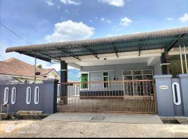 Homestay Nida Adlee，位于Sik的酒店