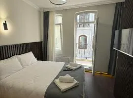 Nine Rooms by taksim