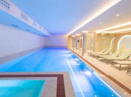 Hotel HOGO，位于Inđija的酒店