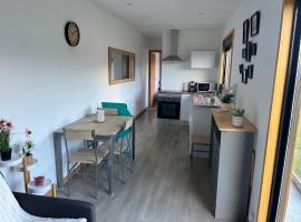 Casinha do codecal，位于Labruja的酒店