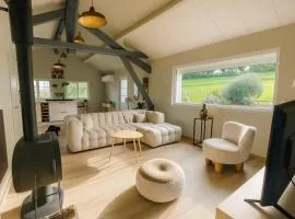 Chalet de 95m2 au cœur du Pays d'Auge, en Normandie avec Piscine et Jacuzzi