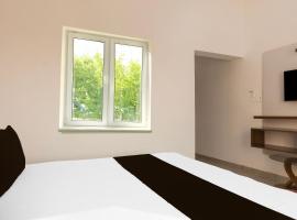 Hotel O TAJ HOTEL FAMILY RESTRURENT，位于鲁德拉普尔的酒店