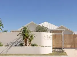 Private Beachside Escape – 5-Star Luxury for Families Friends
