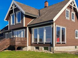 3 Bedroom Stunning Home In Vanse，位于Vanse的酒店