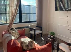 Lux Bronx Apt Rooftop, Pool, Gym, Cinema