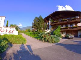 Garni - Hotel Rinner Julia，位于拉塞斯的酒店