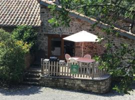 Les Gîtes La Chareyre，位于索伊茨的酒店