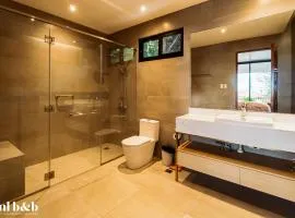 Cedar Home Tagaytay Poolside Stay Taal View