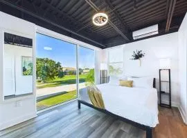 Rocket Launch View Loft Near Beach & Port-Unit 209