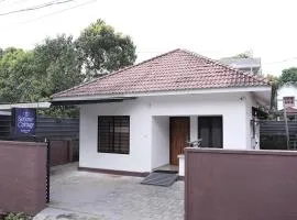 Serene Cottage - Home away from Home