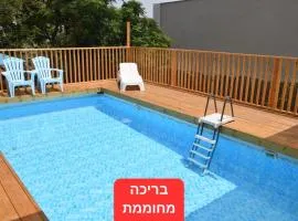 Domos Tiberias - Heated pool דומוס טבריה- בריכה מחוממת