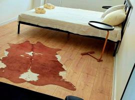 Апартаменти на Лисенка，位于Sarny的酒店